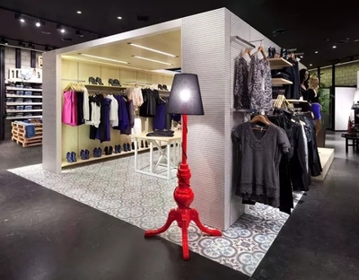 新消費(fèi)主力登場(chǎng) 誰(shuí)將接管中國(guó)的服裝零售市場(chǎng)？